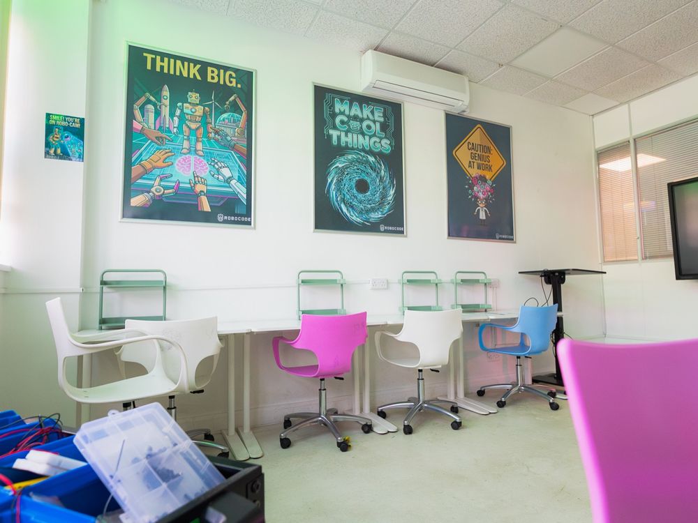 A robotics Studio Lab